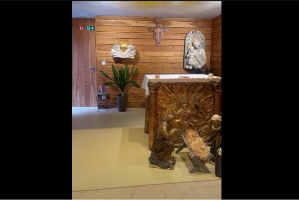 LE_TOUT-PUISSANT_A_FAIT_POUR_MOI_DE_GRANDES_CHOSES