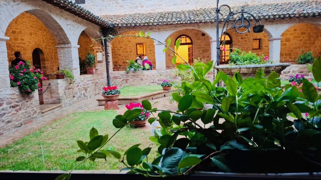 35409993-4613-42e8-b11a-2cff45ff8304