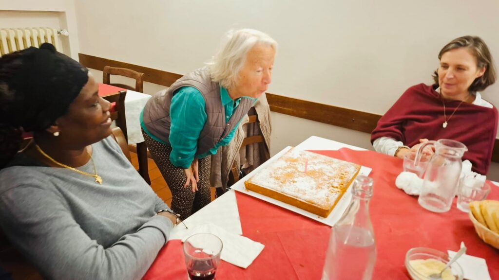 8e27f6b8-53c5-4195-8d9e-5d7d0ae24fcc