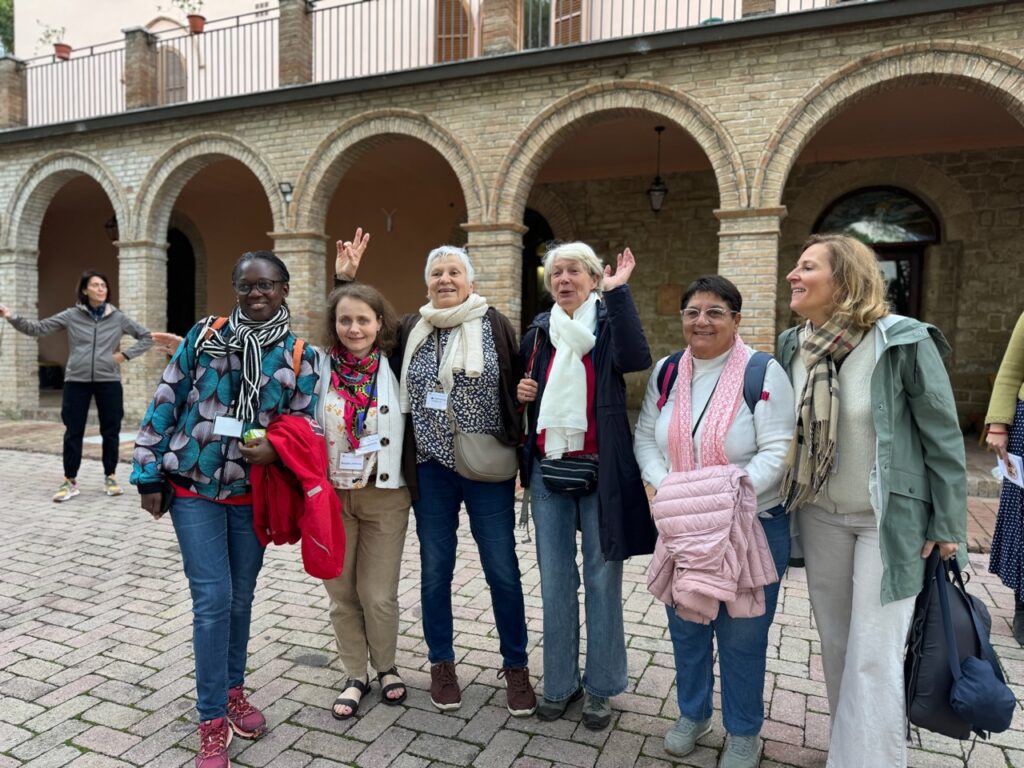 b7e08d05-85fb-40b3-9ed6-46714dd91cd0